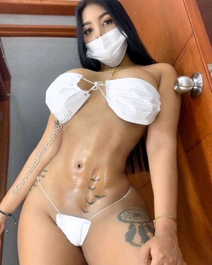 Es ist Zeit, heiße Mädchen zu sehen
 #98019829