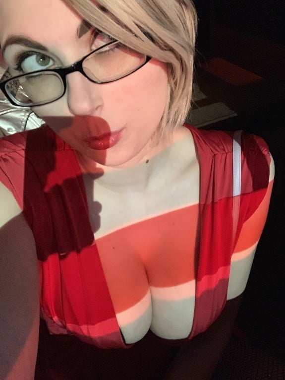 Exposed Webslut for Repost #80401557