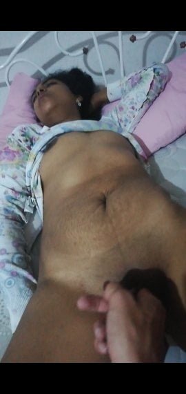 desi sleeping wife rajni #87501229