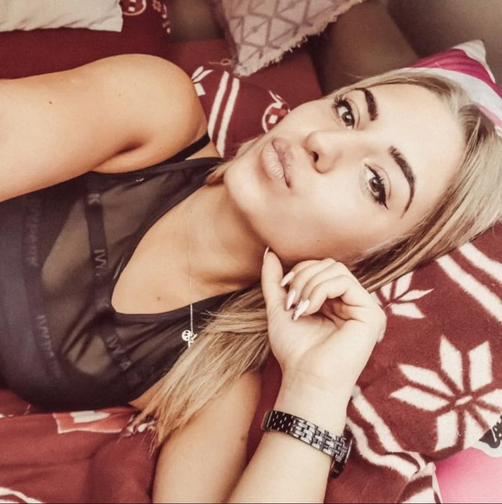 Random sluts that needed to be exposed. #89005145
