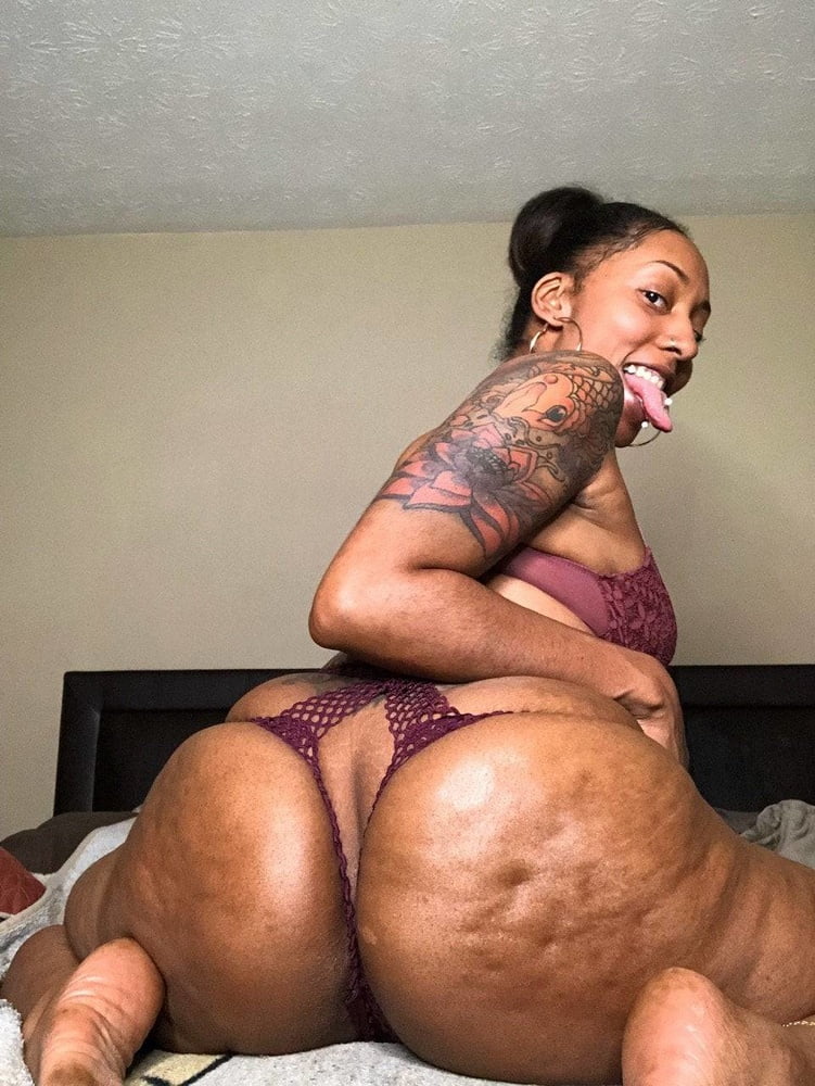 I LIKE BIG BUTTS N I CANNOT LIE #91636504