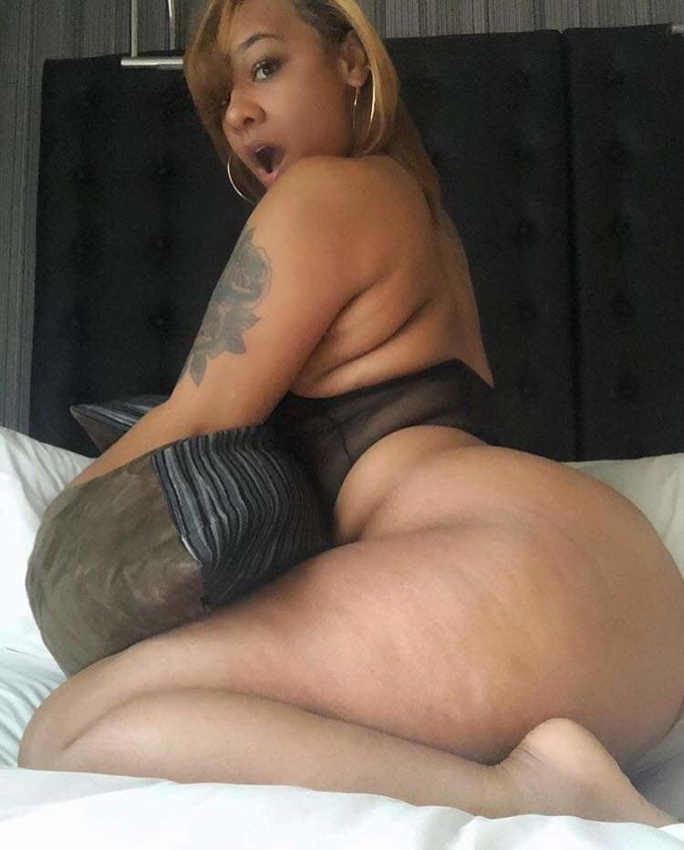 I LIKE BIG BUTTS N I CANNOT LIE #91636750