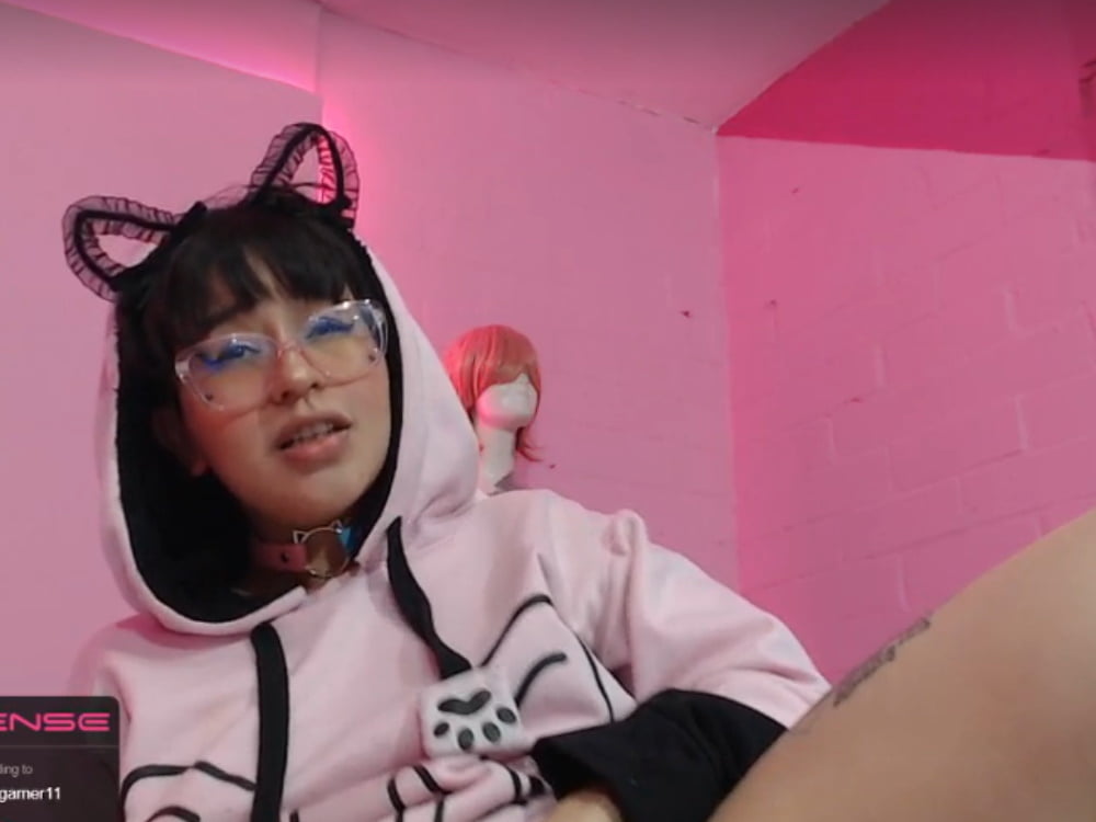 Asian Camgirl With Glasses (Nerd, geek, Japanese, anal, cam) #80897934