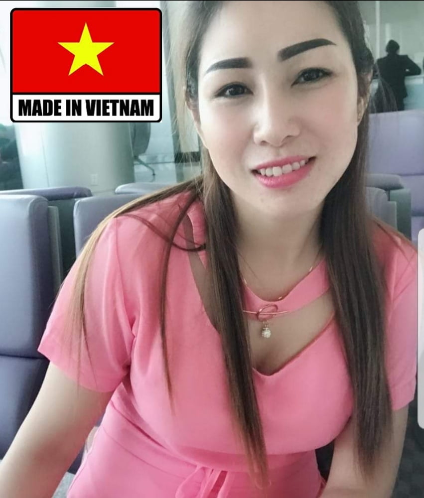 私はマッサージルームで美しいベトナムの角質少女を犯した
 #101690001