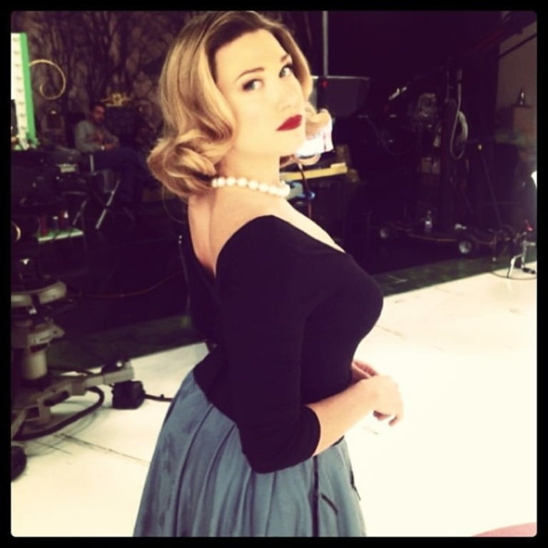 Mütter, Milfs Fieber: riesiges Set- genießen
 #103501426