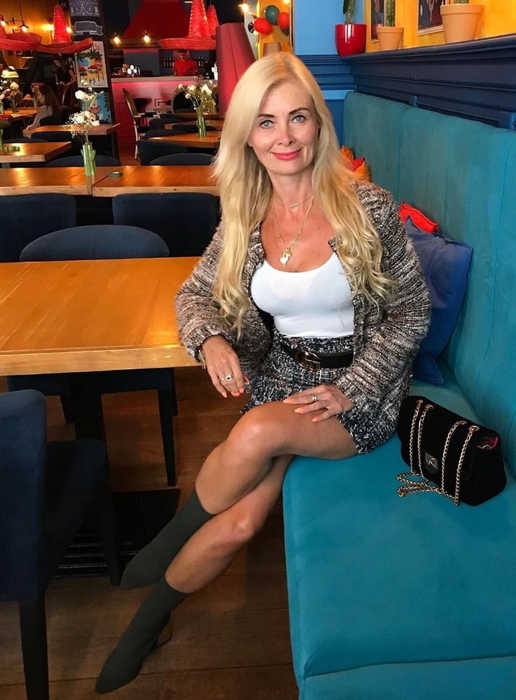 Mütter, Milfs Fieber: riesiges Set- genießen
 #103501538