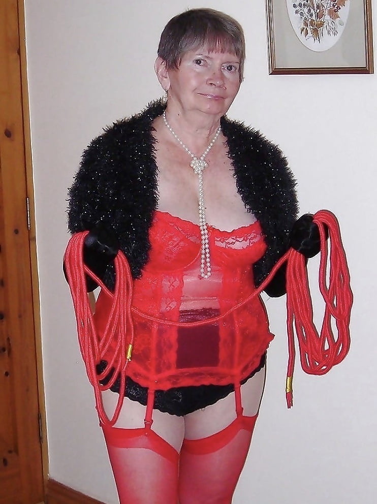 Divers granny mature bbw busty vêtements lingerie 4
 #105179806