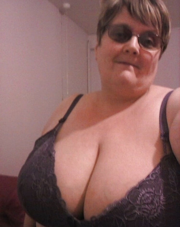 Divers granny mature bbw busty vêtements lingerie 4
 #105179862