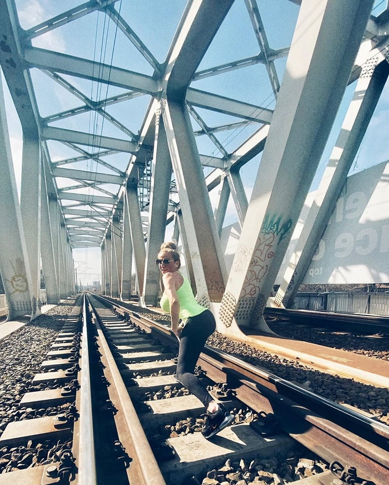 Rocsana marcu
 #93538987