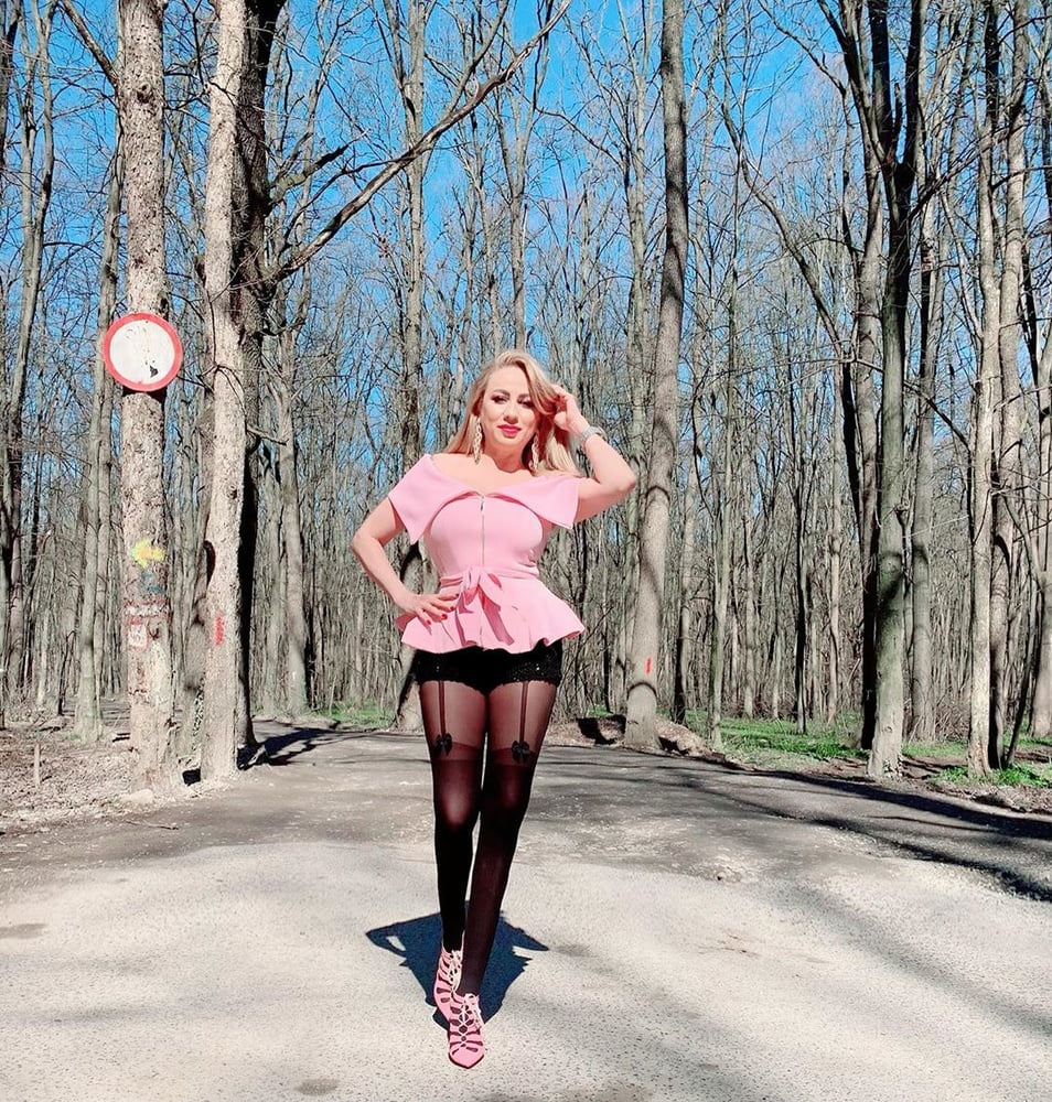 Rocsana marcu
 #93538996