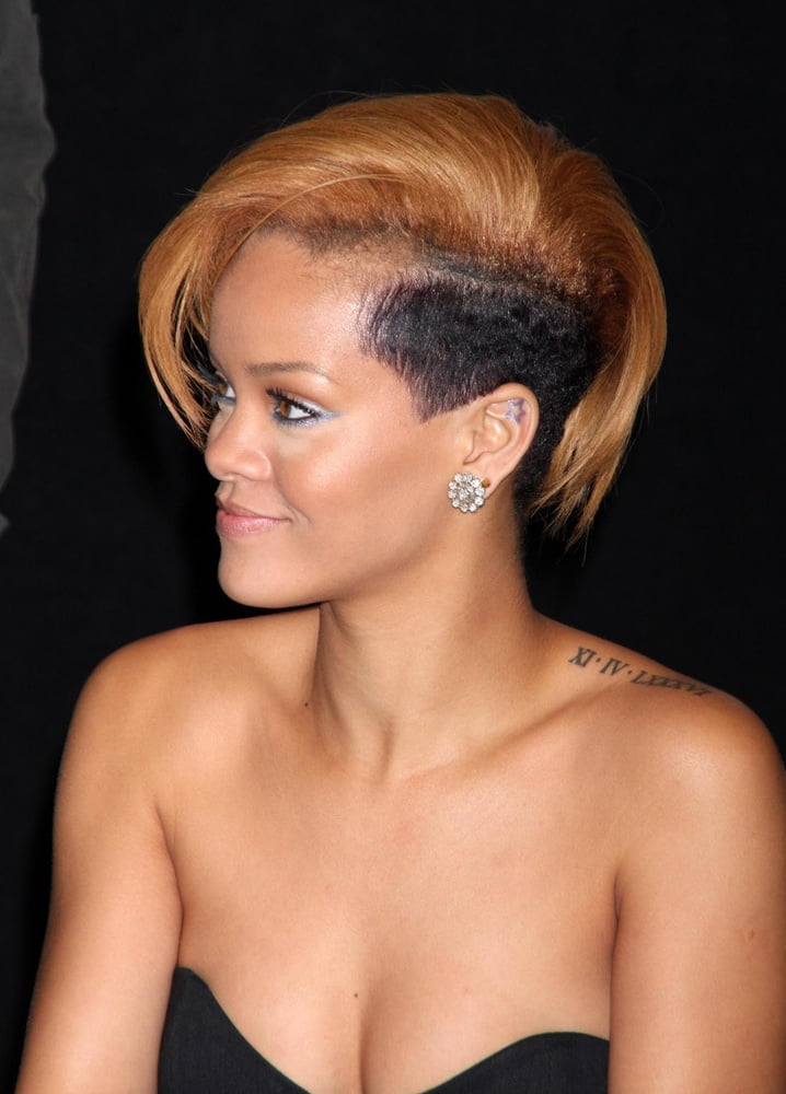 Rihanna #94247485