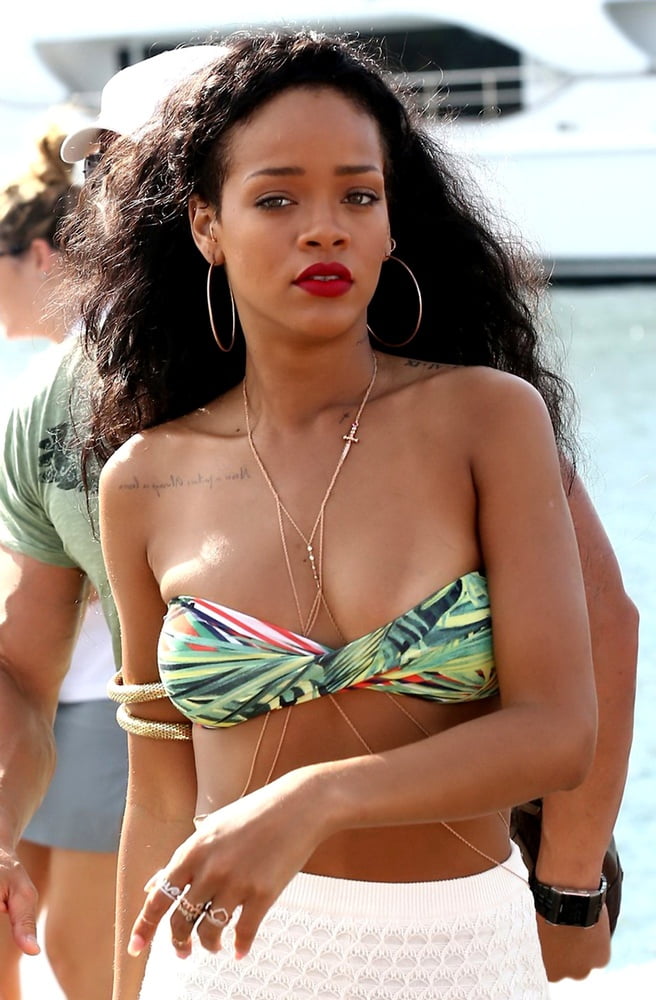 Rihanna #94247562