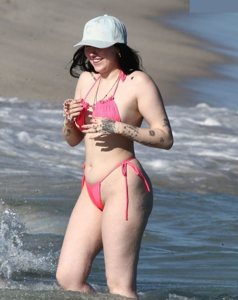 Noah Cyrus nude #109303312