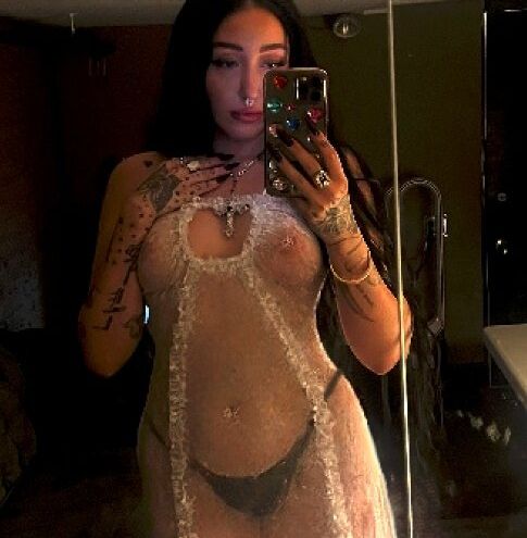 Noah Cyrus nuda #109303323