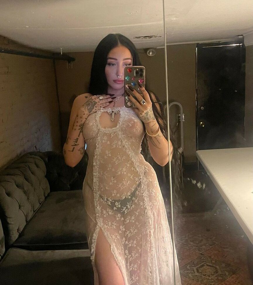 Noah Cyrus nude #109303344