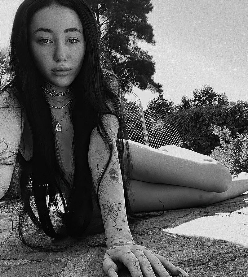 Noah Cyrus nude #109303352