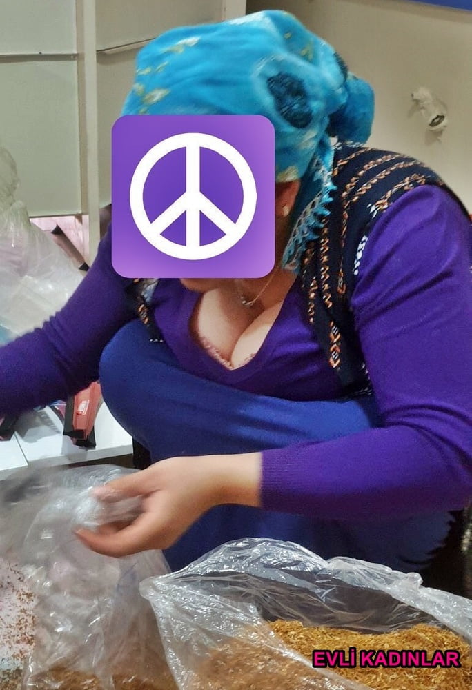 Turk turbanli hijab koylu salvarli dolgun azgin ayak memeler #103412491