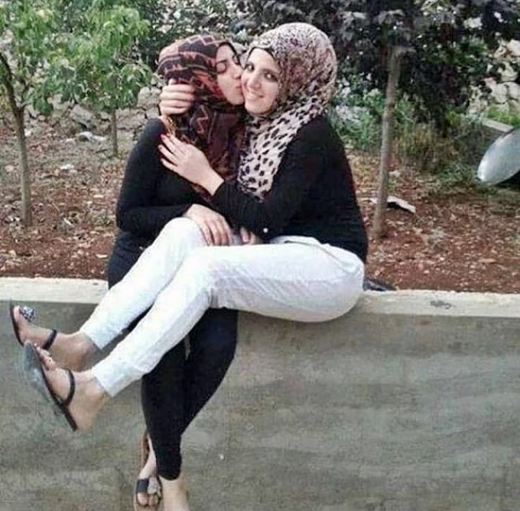 Turk turbanli hijab koylu salvarli dolgun azgin ayak memeler #103412505
