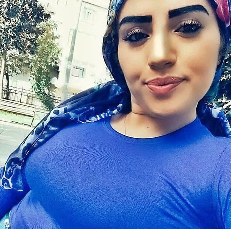 Turk turbanli hijab koylu salvarli dolgun azgin ayak memeler #103412506