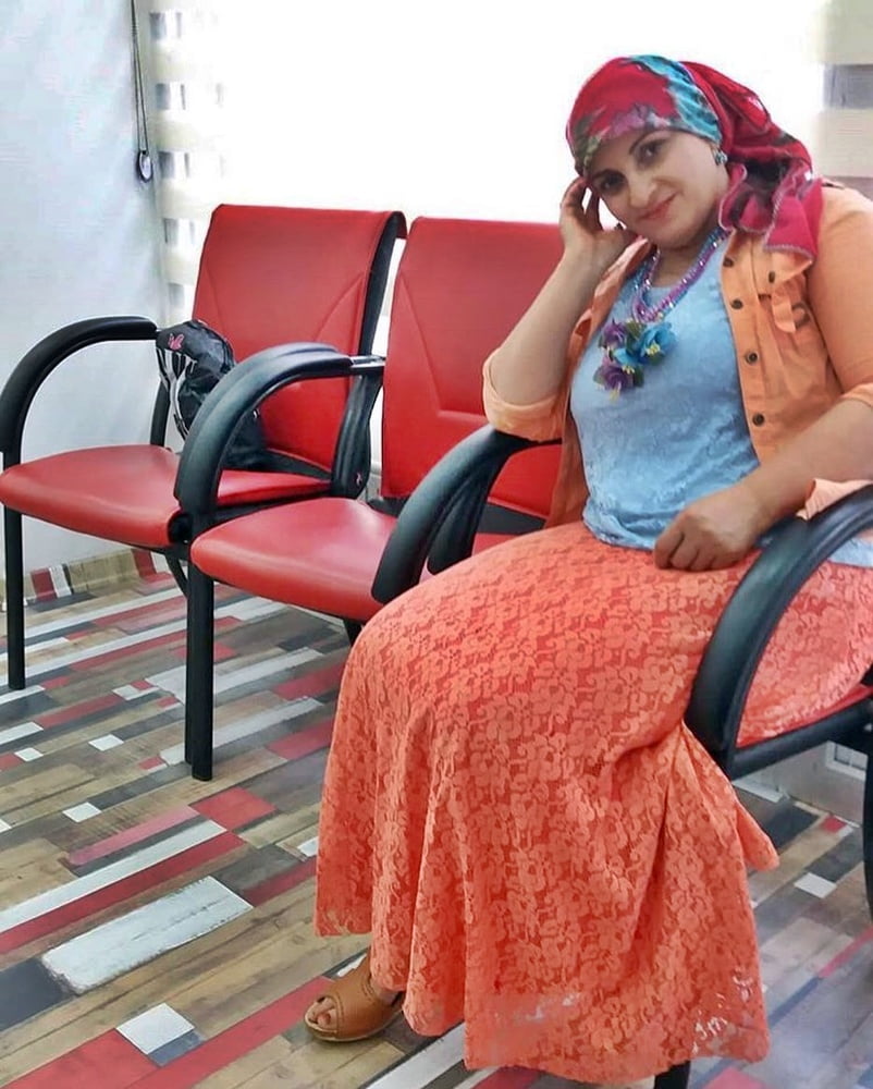 Turk turbanli hijab koylu salvarli dolgun azgin ayak memeler #103412524