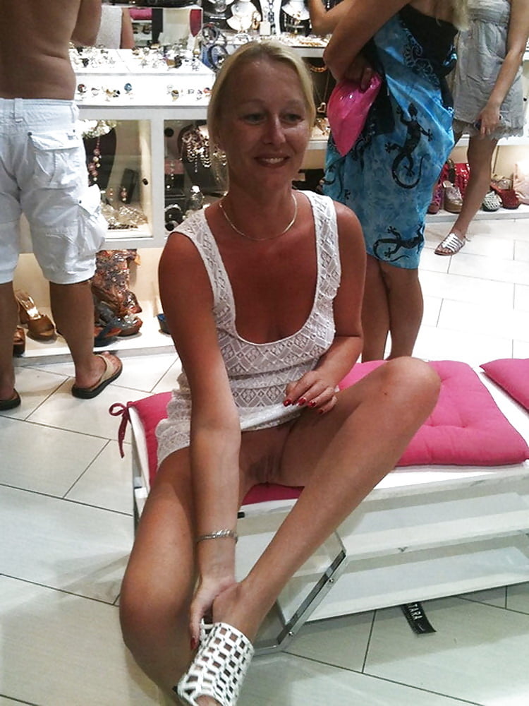 FLASHING IN SHOPS #93368608
