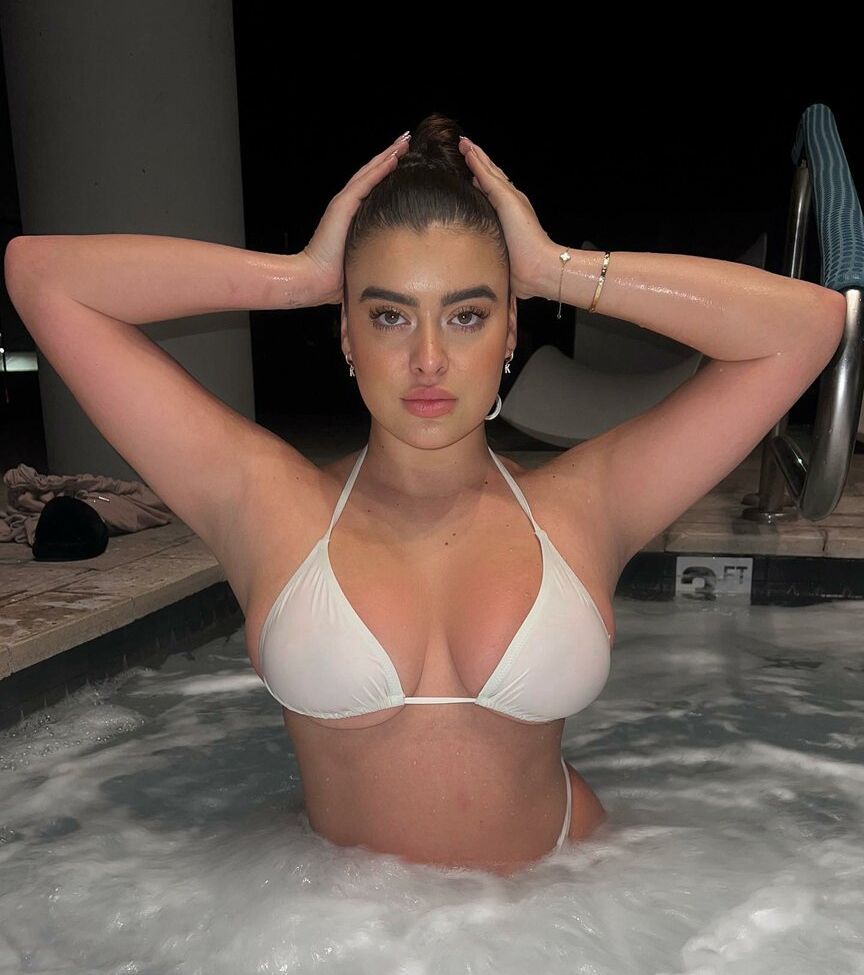 Kalani Hilliker nuda #109158551