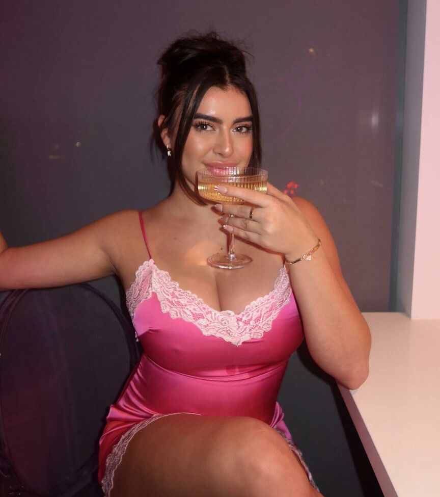 Kalani Hilliker nuda #109158559