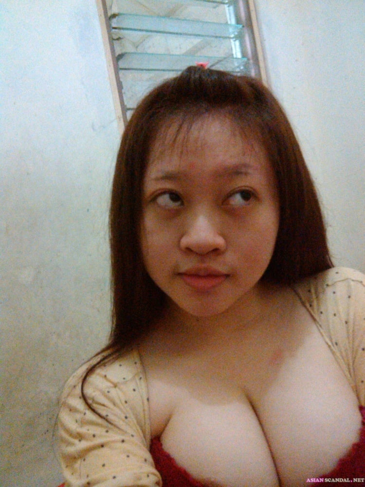 Indonesia Girl Stephanie #98076413