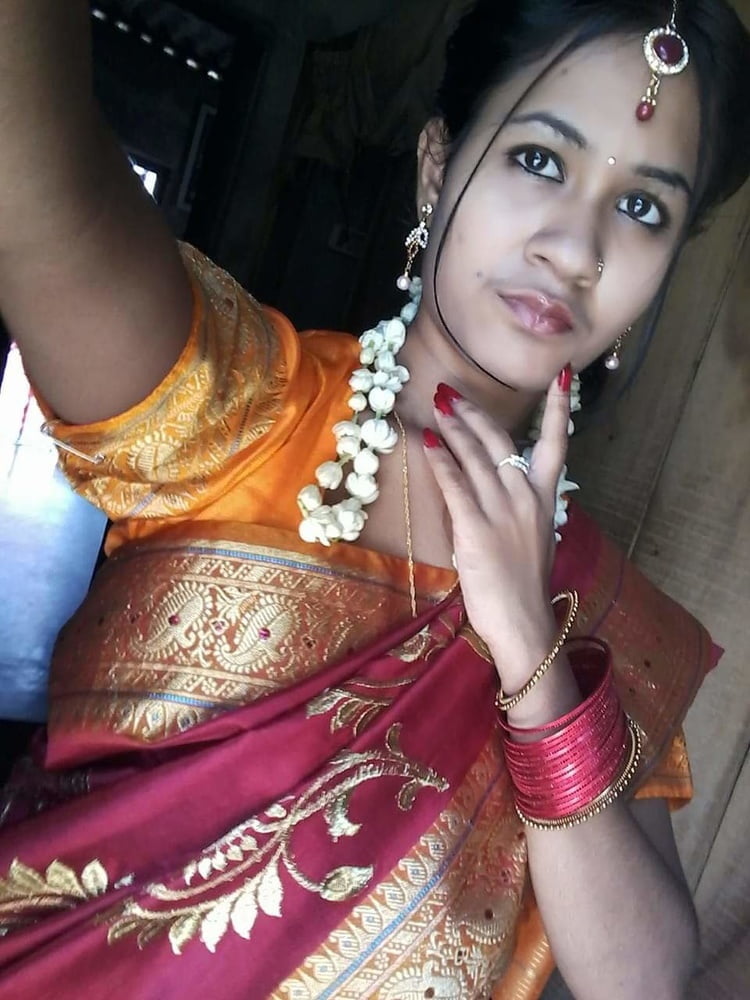 Bengali Mädchen aus Pabna nackt zeigen
 #96613839