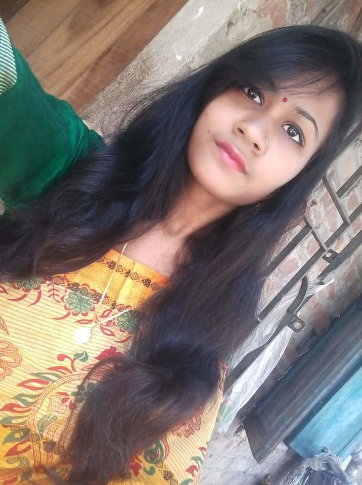 Bengali Mädchen aus Pabna nackt zeigen
 #96613954