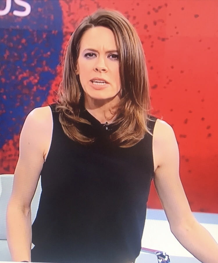 La cible de la branlette du jour, la poupée de baise sexy Kate Mason, sky sports news.
 #99054338