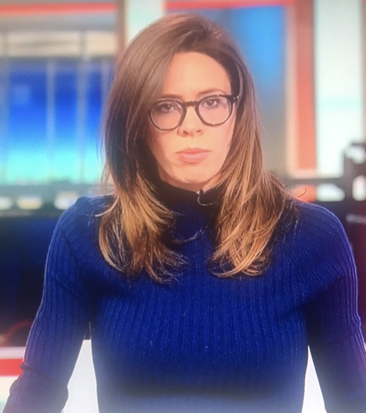 La cible de la branlette du jour, la poupée de baise sexy Kate Mason, sky sports news.
 #99054356