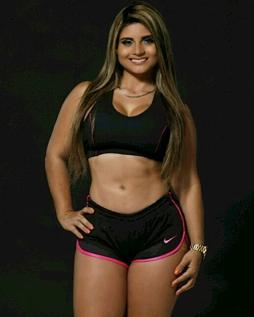 Georgette putica venezolana en shorcitos ricos
 #88020276