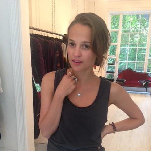 Mignon alicia vikander
 #79697448