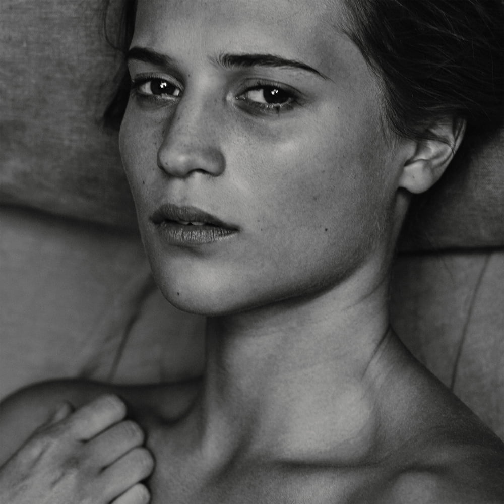 Carino alicia vikander
 #79697506