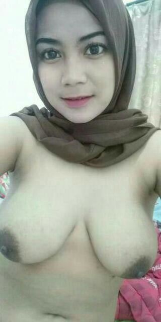 Ibu buah dada besar #95117863