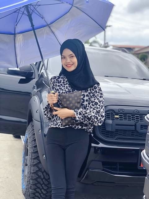 Ibu buah dada besar #95117870