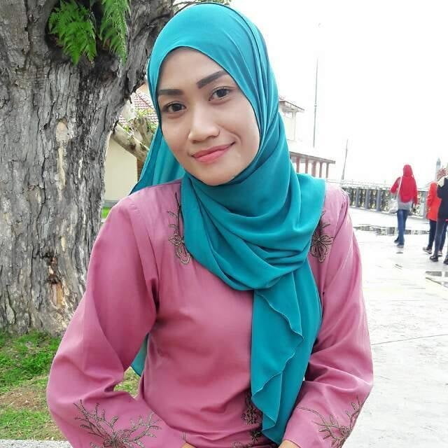 Ibu buah dada besar #95117901