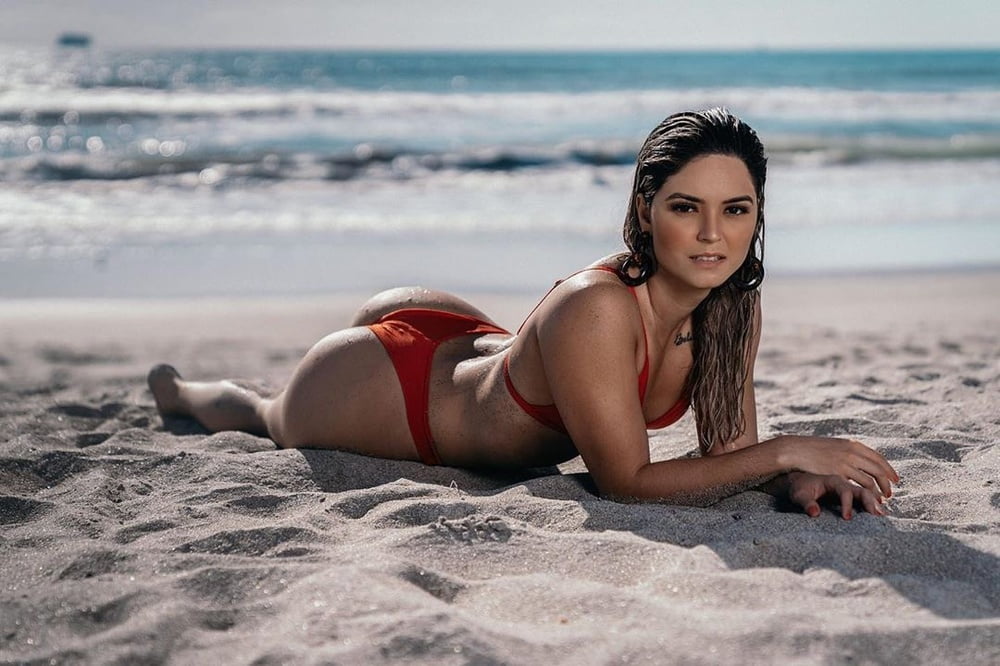 Taynara conti
 #87372157