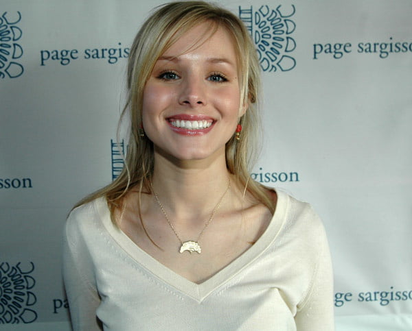 Kristen bell donna carina.
 #92394976