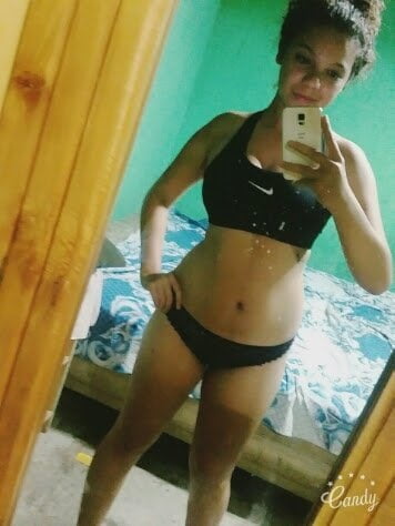 Latina 17
 #81290456