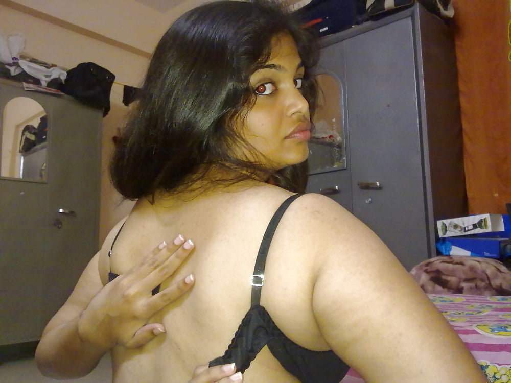 Telugu indisch bbw milf groß brüste exposed
 #96084276