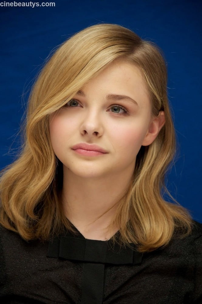 chloe moretz #92304348