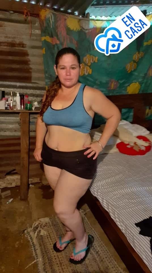 Yoli Esquivel piernuda #92974639