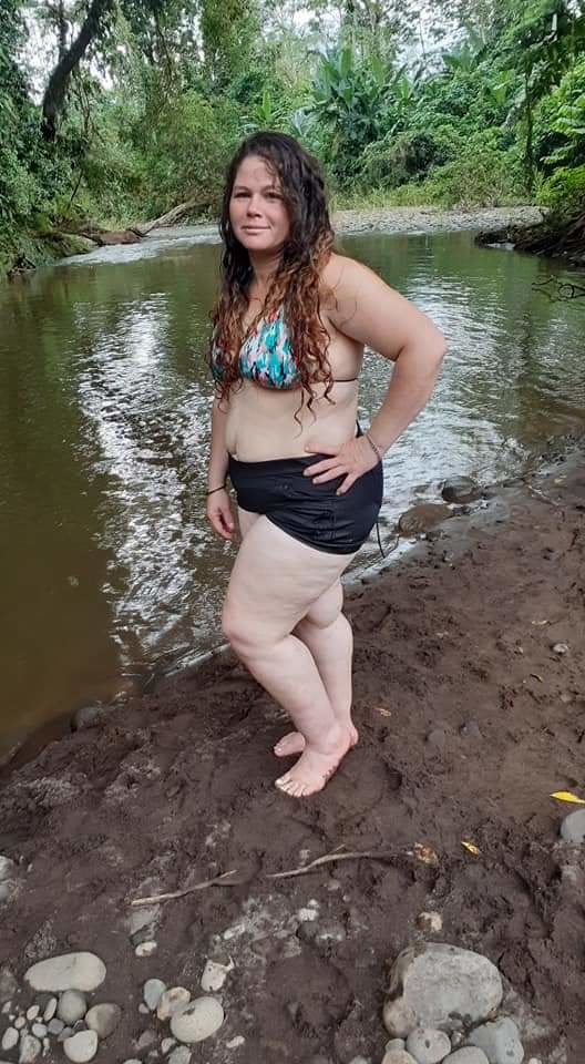 Yoli Esquivel piernuda #92974660