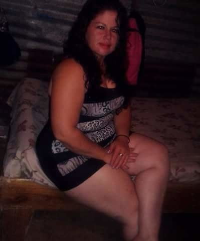 Yoli Esquivel piernuda #92974700