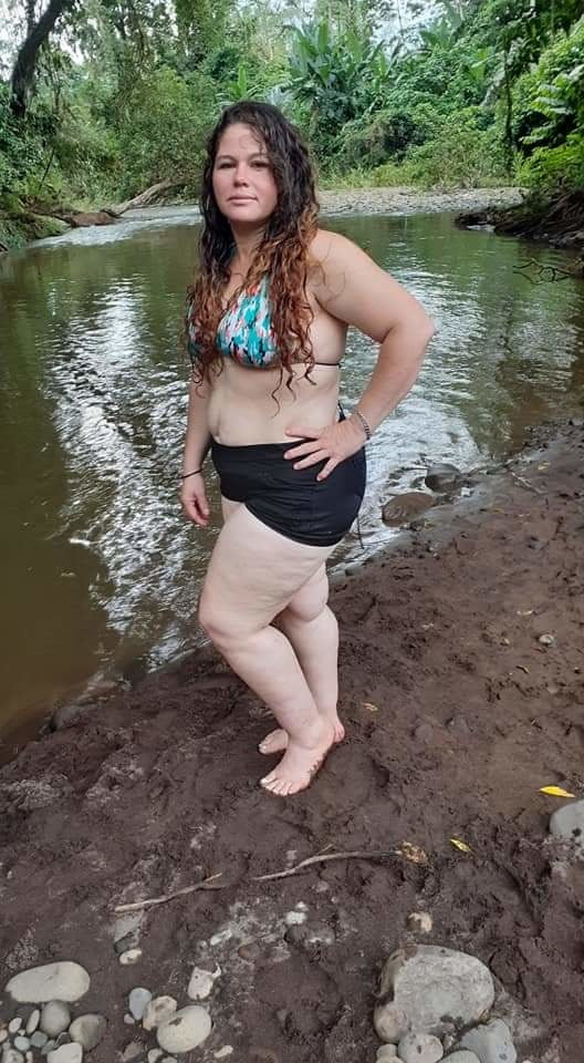 Yoli Esquivel piernuda #92974725