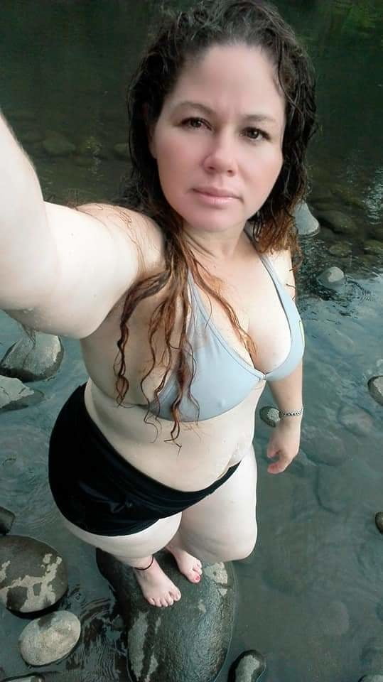 Yoli Esquivel piernuda #92974727