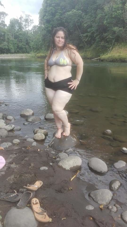 Yoli Esquivel piernuda #92974735