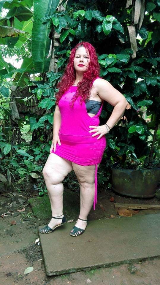 Yoli Esquivel piernuda #92974764